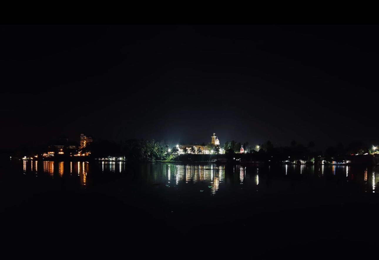 Jaladarshini Lakeside Gardens Bed & Breakfast Kollam Luaran gambar